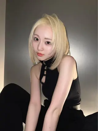 セミロング iki omotesando所属・KIRYU SARAのヘアスタイル