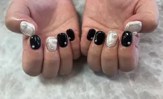 ネイル ネイルリボン 受付スタッフのネイルデザイン