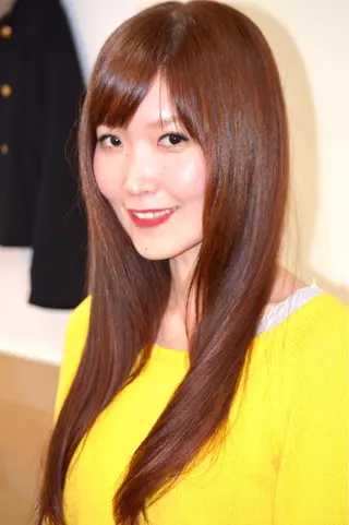 ロング カラー 🌈プチッと変身🌈 変化あるスタイルへのヘアスタイル