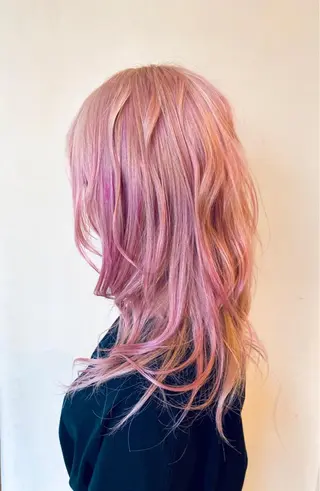 ロング カラー 斉藤 瞳のヘアスタイル