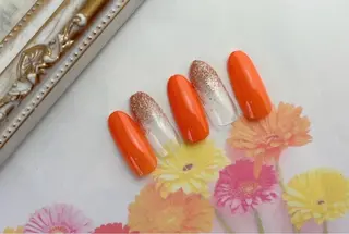 nailsalon MUZOrashika所属・林 亜衣のネイルデザイン