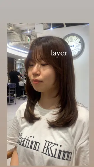 ミディアム レイヤー/ナチュラル 特化西宮北口/みなみのヘアスタイル