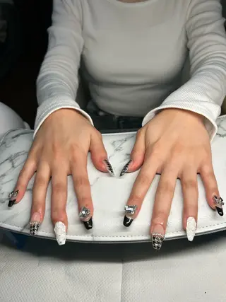 ネイル LANLAN所属・Lan Lanのネイルデザイン