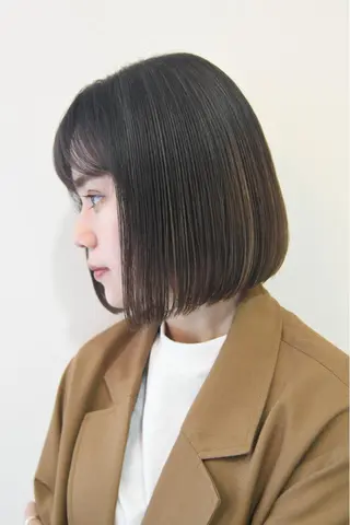 ミディアム 三好 美里のヘアスタイル
