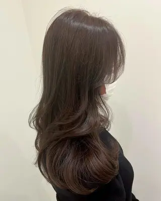 ロング カラー 椿森 美瑠紅の眉毛・アイブロウイメージ