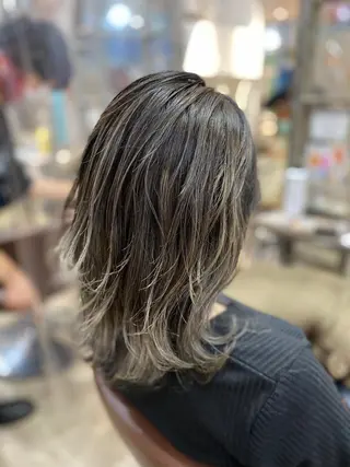 ミディアム カラー エリアNo.1カラー ⭐️hikaru⭐️のヘアスタイル