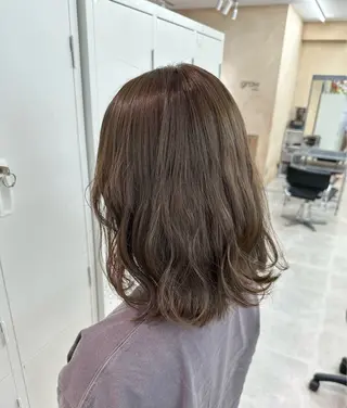 ミディアム カラー 🤍透明感カラー🤍 Moeのヘアスタイル