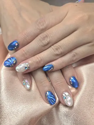 ネイル ネイルサロンベルティ ひとみのネイルデザイン