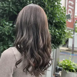 セミロング カラー 山崎 絵莉香のヘアスタイル