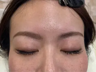 アイブロウ 小関 葵のマツエク・マツパデザイン