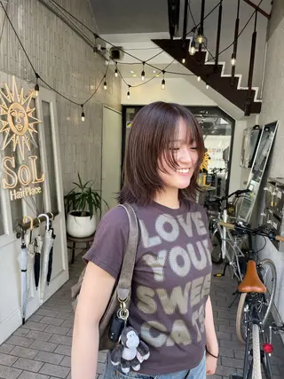 ミディアム カラー 山本 眞白のヘアスタイル
