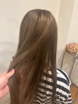 ロング カラー 小島 千夏のヘアスタイル