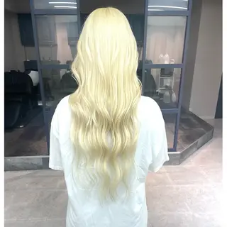 ロング カラー 奥山義進/ハイトーン /バレイヤージュのヘアスタイル