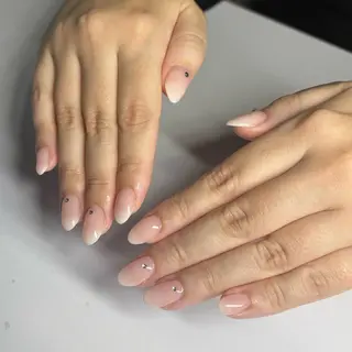 ネイル IROHA NAIL 長谷川唯惺のネイルデザイン