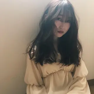 セミロング カラー 吉川　ミチオ 【SHIKIO】のヘアスタイル