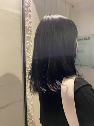 カラー ヒガシ サヨのヘアスタイル