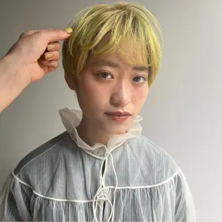 ショート カラー デザインカラー🥂 YUKAのヘアスタイル