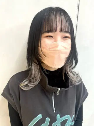 セミロング デザインカラー/パー マ🦖外岡咲希🦖のヘアスタイル