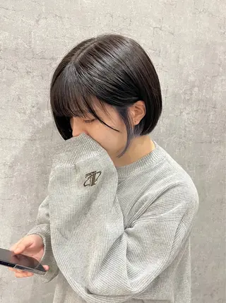 ショート ☘️艶カラー➕ レイヤー maya☘のヘアスタイル