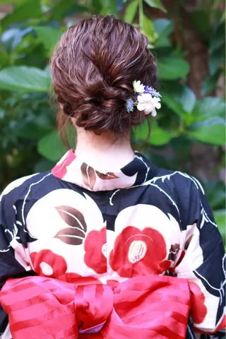 ヘアアレンジ SNSで大バズり‼️ 欧米風ヘア大ヒット中のヘアスタイル