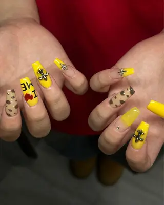 ネイル Haluca 長さ出し🍀のネイルデザイン