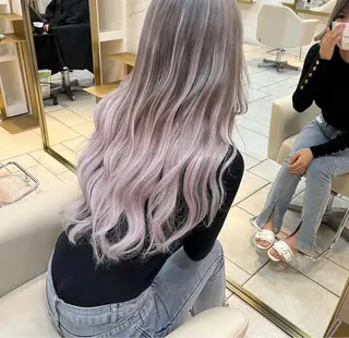 ロング 里見 愛梨のヘアスタイル