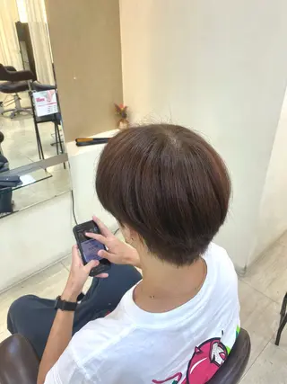 カラー メンズ 岸田 奈々/ 艶髪／トレンドカラーのヘアスタイル