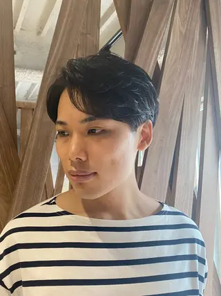 ショート メンズ 透明感カラー／メンズ パーマ🕊️ことのヘアスタイル