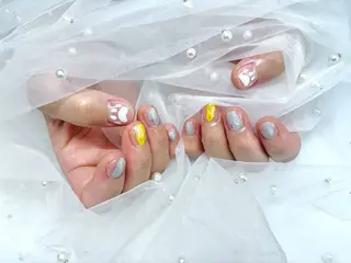 ネイル Helianthe所属・NAILARTIST MIKAのネイルデザイン