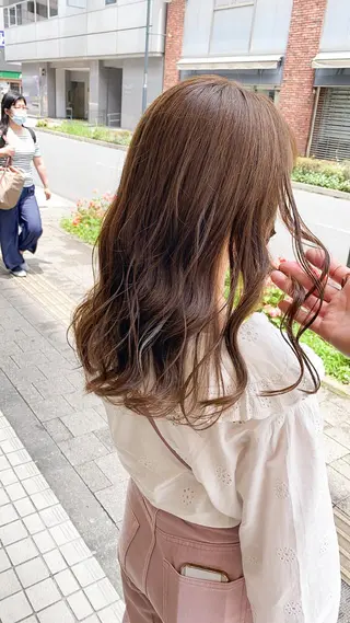 セミロング カラー 韓国風デザイン 💐MIZUKI💐のヘアスタイル