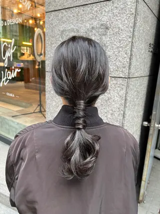 ロング カラー ノイシキ サキのヘアスタイル
