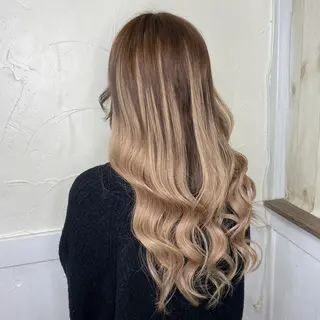 ロング アンククロス池袋所属・アンククロス あいりのヘアスタイル
