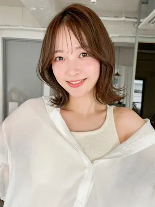 ミディアム カラー 🤍似合わせカット/ 艶カラー/表参道🫧のヘアスタイル