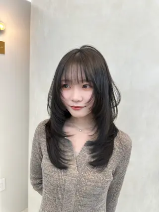 ロング カラー ARMONY表参道店所属・韓国風レイヤーカラー ライムのヘアスタイル