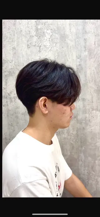 ミディアム パーマ メンズ ⛓️メンズパーマの神 ⛓️Yoshiyaのヘアスタイル