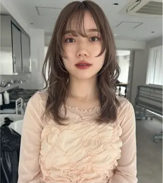 ロング FERIA梅田🖤 透明感カラー🎀のヘアスタイル