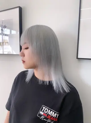 ミディアム カラー YU KIのヘアスタイル