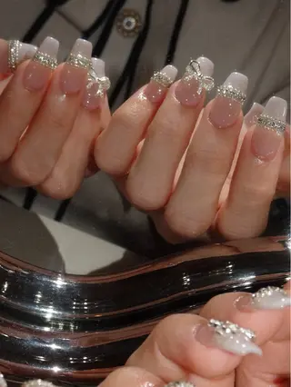 ネイル Ami 🦥のネイルデザイン