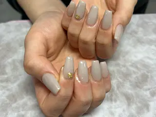 ネイル Gravis Laila所属・Gravis MIYUUのネイルデザイン