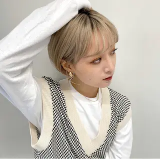 ショート カラー MARU レイヤー/パーマのヘアスタイル