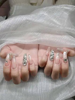 ネイル Lee Nailsのネイルデザイン