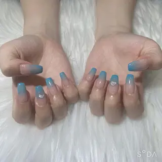 ネイル T-Rich所属・高野 沙玖良のネイルデザイン