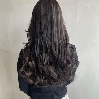 ロング カラー ウスイ ハルカのヘアスタイル