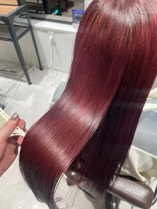 ロング カラー イヌマル アユ / Fier umedaのヘアスタイル