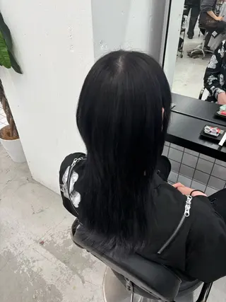 ミディアム カラー 🌟ゆりあ🌟 JILLSTUDIOのヘアスタイル