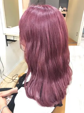 ロング カラー ANNA /艶髪/ハイトーンのヘアスタイル