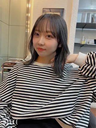 ミディアム カラー 柔らかブラウン/顔周 りレイヤー♡ユウシのヘアスタイル