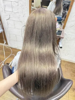 ロング ハイトーン×艶カラー 🤍MIZUKIのヘアスタイル