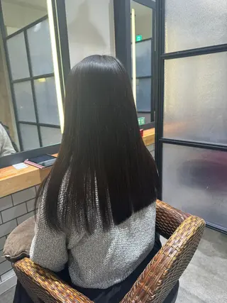 ロング 暖色カラー🤎Red Neo meiのヘアスタイル