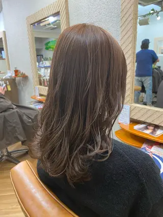 セミロング カラー 藤野 陵平のヘアスタイル